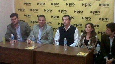 Bullrich y Burzaco criticaron la tomas de las universidades