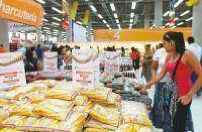 Masiva compra de alimentos de Venezuela