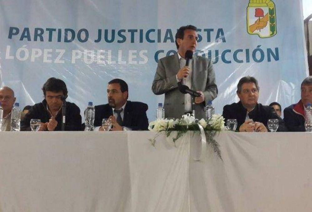 El PJ intent� mostrarse unido y con el gobernador como conductor en un acto en Luj�n