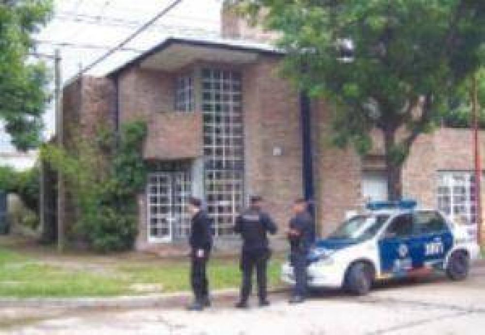 Macabro: hallan a una familia muerta