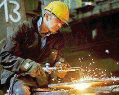 Met�lurgicos esperan la implementaci�n del plan que integre a los mineros despedidos