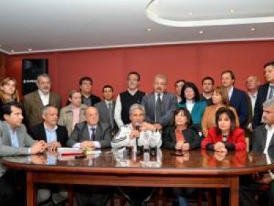 El Gobierno tambi�n otorgar� cr�ditos a los municipales