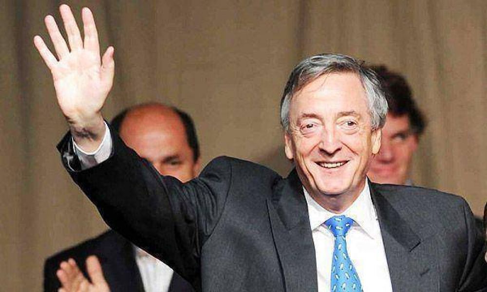 Kirchner retoma sus caminatas por el conurbano bonaerense