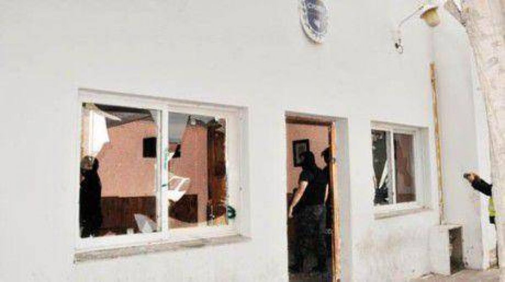 Comisar�a atacada en Trelew