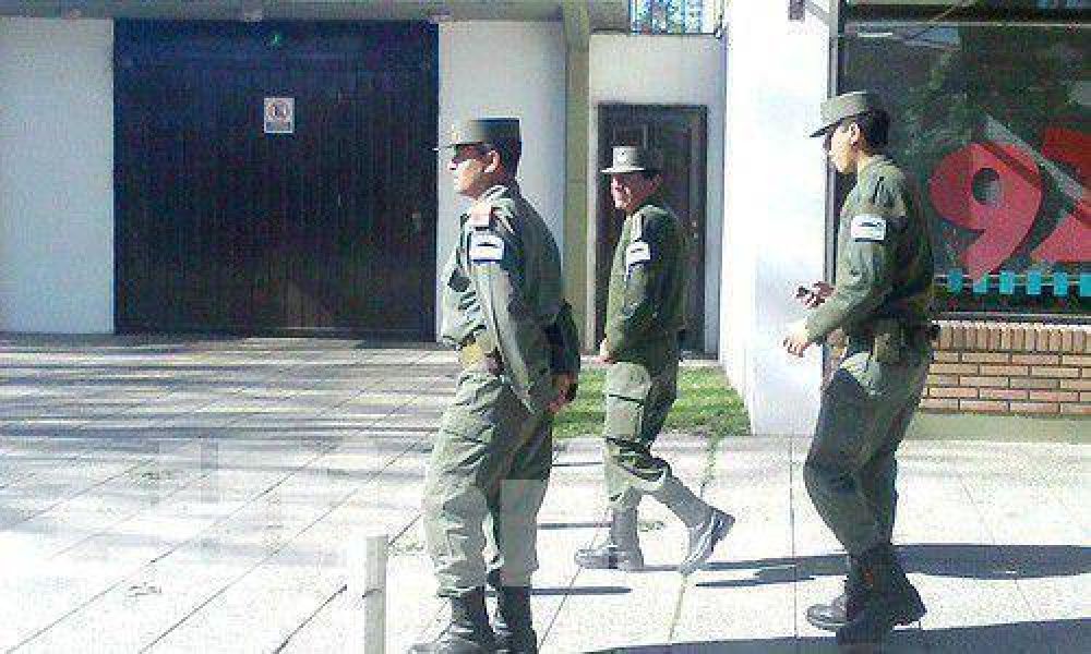 Confirman que Gendarmer�a estar� en Pilar al menos hasta diciembre