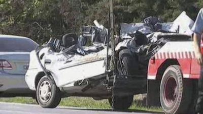 Cinco j�venes murieron al chocar un auto y un cami�n en Benavidez