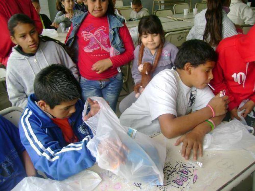 Festejos por la Primavera en la ES 9 del Barrio La Paz