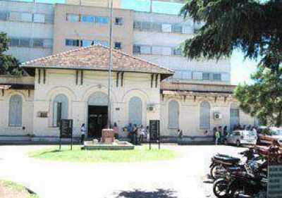 Quejas de los jubilados por el mal servicio que reciben en el Hospital