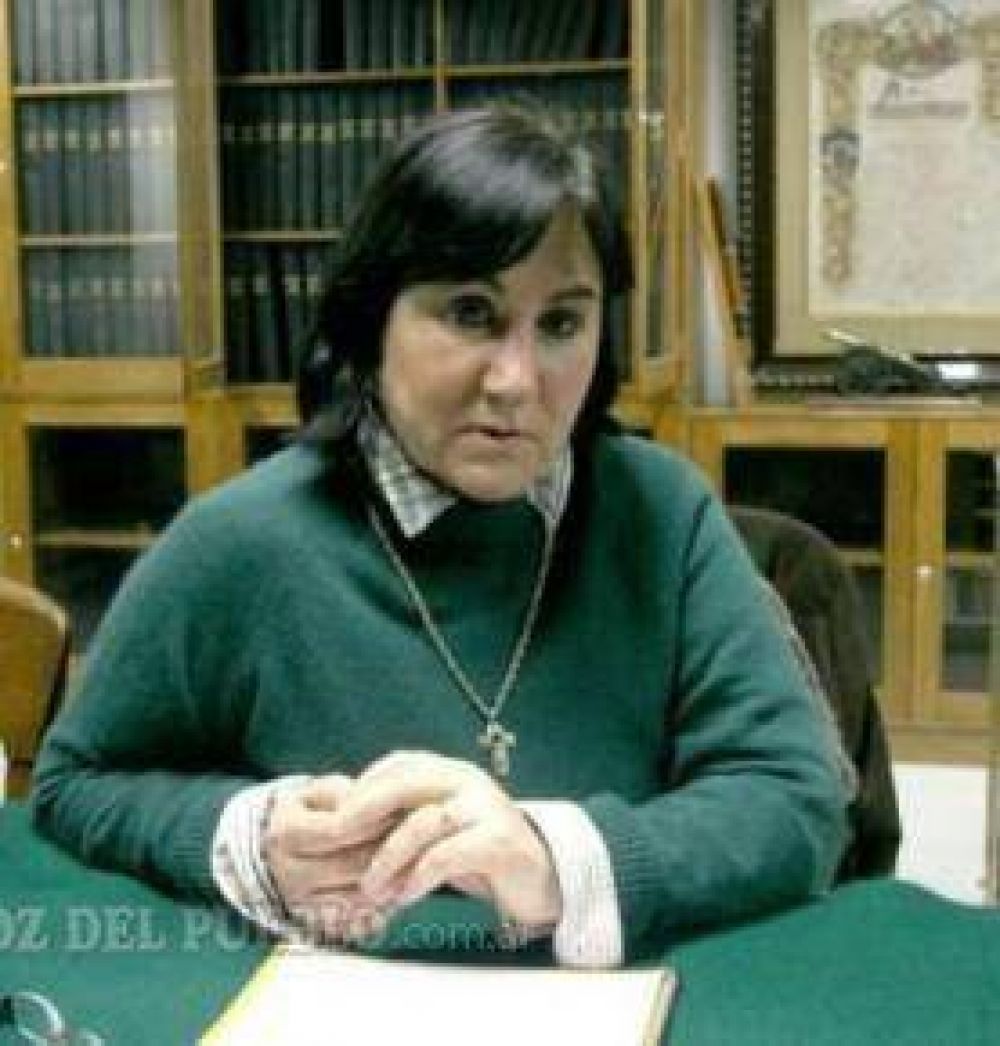 "La enfermer�a cumple un rol vital en el equipo de salud"