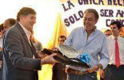 Rodolfo Urtubey: "El sentido de la pol�tica es reivindicar a los que m�s lo necesitan"