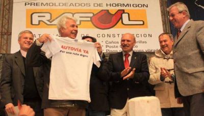 De la Sota anunci� que en 90 d�as arranca la autov�a a Jes�s Mar�a