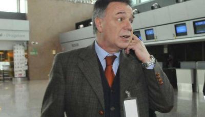 No dan con el polic�a acusado de cambiar marihuana por alfalfa