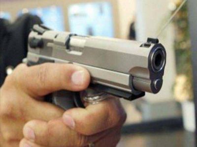 Noche de terror: robo, tiros y un herido en violento asalto en un comedor local