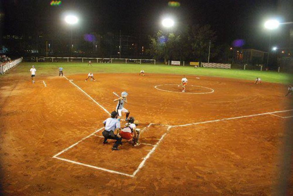 Denuncian irregularidades con los subsidios en la Federaci�n de S�ftbol