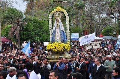 Enviado de Francisco pidi� a los j�venes �cambiar el futuro�