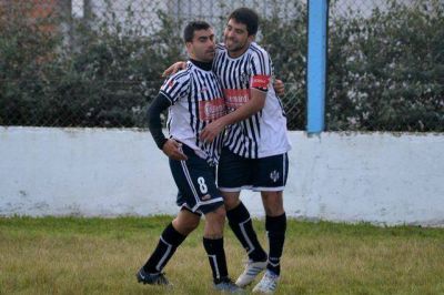 Atl�tico gole� y es puntero