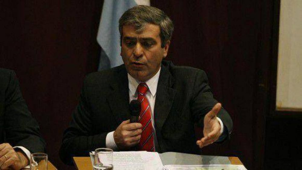Califican al proyecto de Presupuesto como �f�bula del relato kirchnerista�