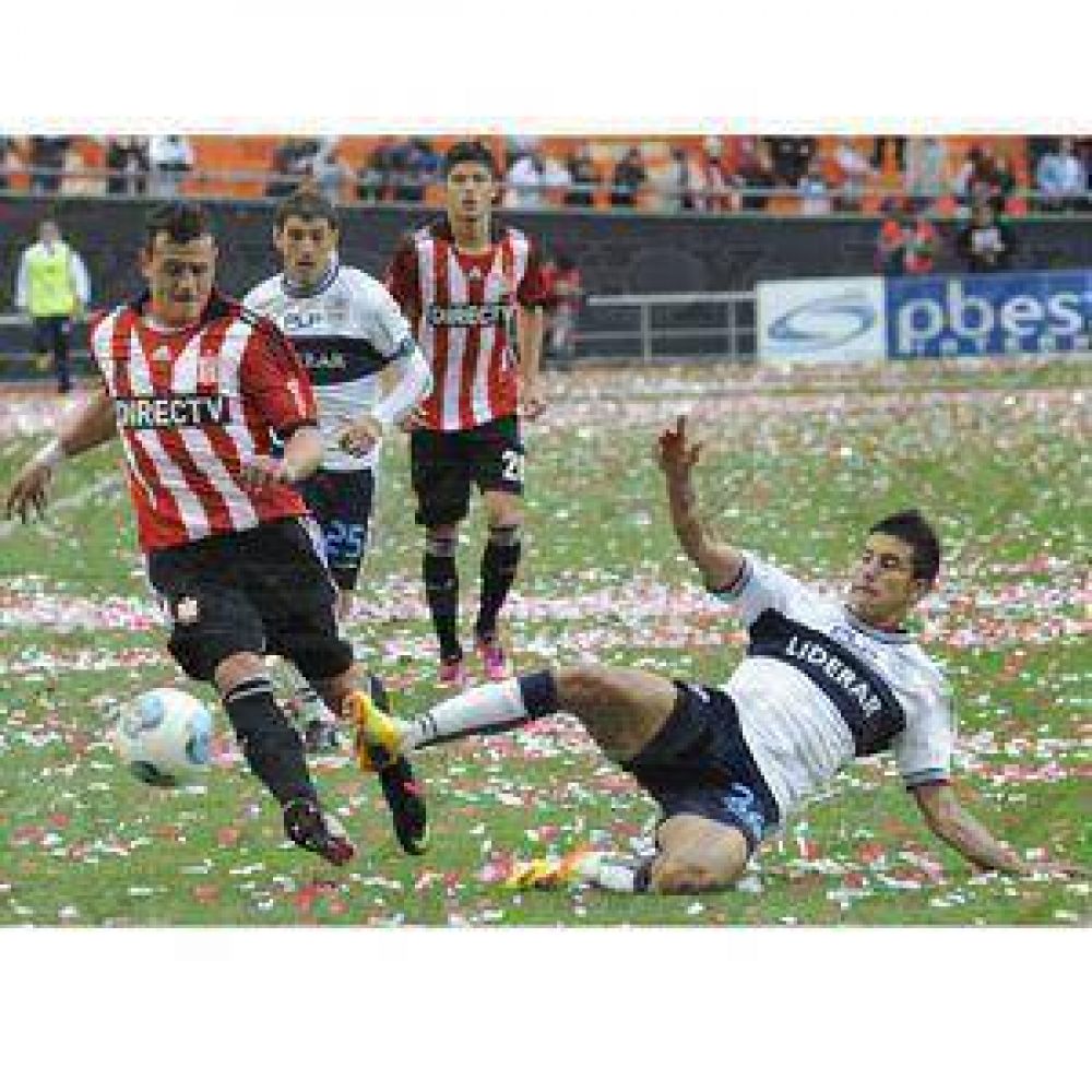 M�s all� del f�tbol, tantas almas calentaron una tarde fr�a en la ciudad