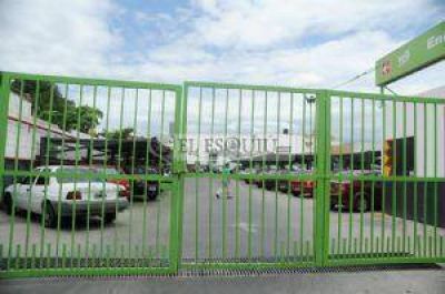 Transe�ntes atraparon a ladr�n y le dieron una feroz golpiza