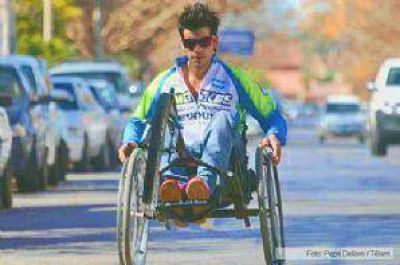 R�cord mundial: El neuquino Nimo, logr� su haza�a en silla de ruedas