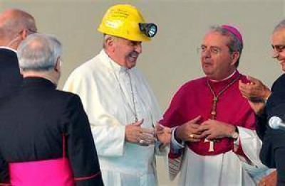 El Papa arremeti� contra un sistema econ�mico que venera al "�dolo dinero"
