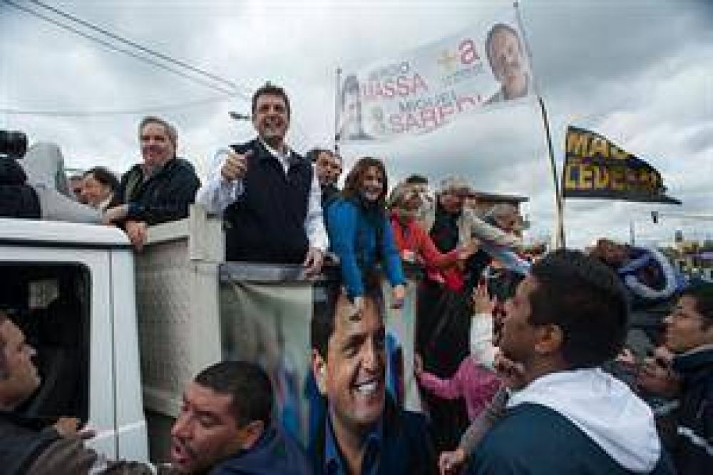Mart�n Insaurralde acus� a Sergio Massa de "victimizarse" por el ataque en La Matanza