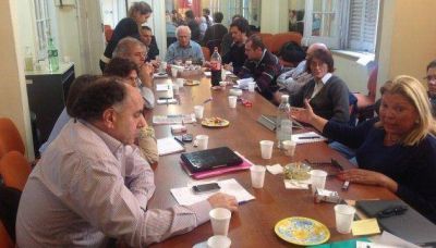 UNEN prepara su estrategia de campa�a