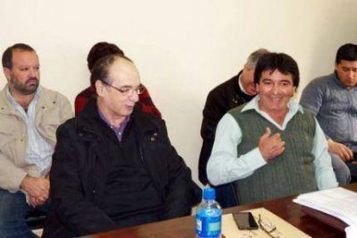 Contundente apoyo de CGT al SEC en su campaa por el feriado del prximo da 26