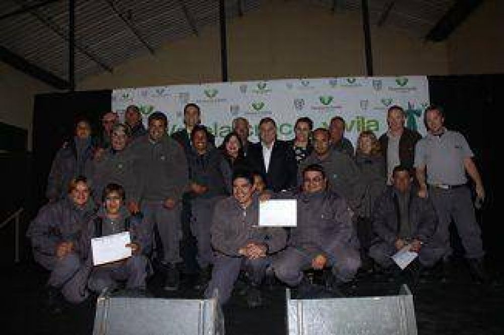 Julio Pereyra entreg� certificados de capacitaci�n a empleados municipales