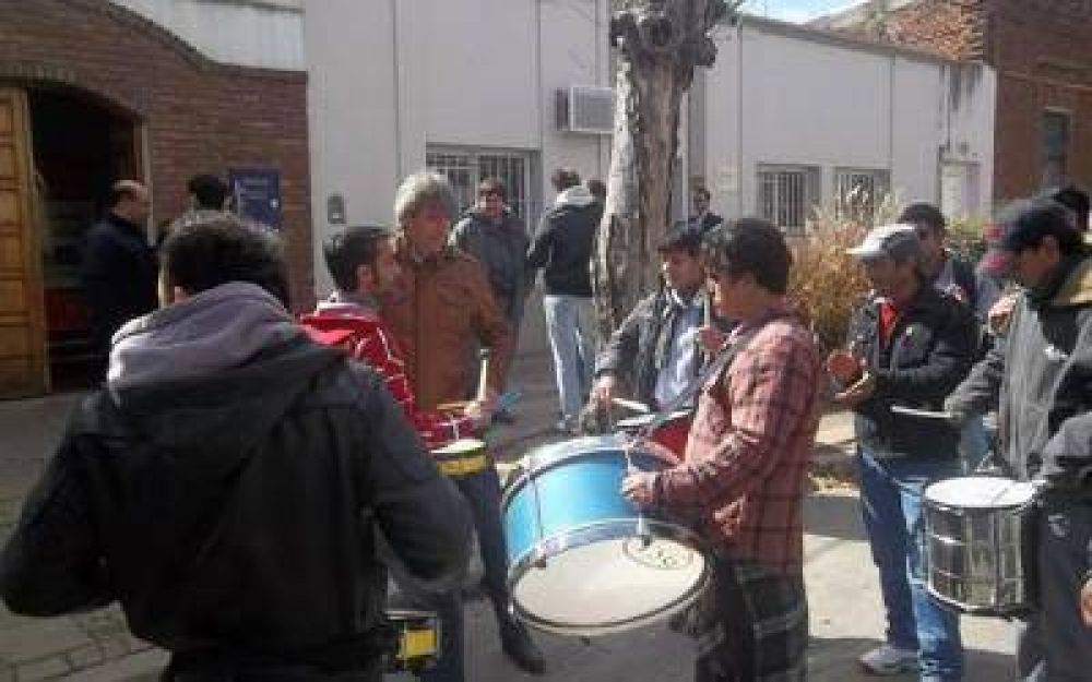 Denuncian que hubo 106 despidos injustificados en la empresa Valot de Z�rate