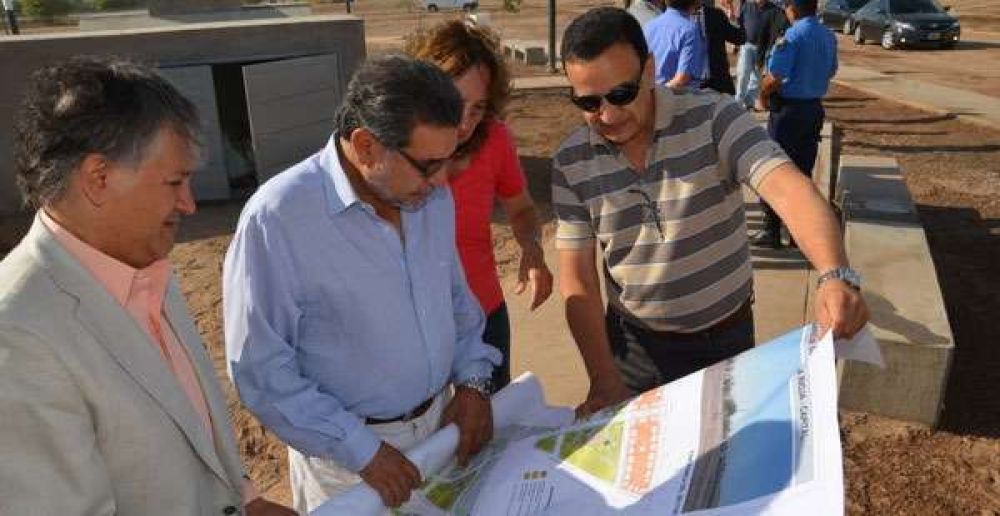 Beder Herrera inaugura obras en General Lamadrid