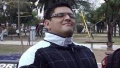 Detienen a funcionario por golpear a su mujer
