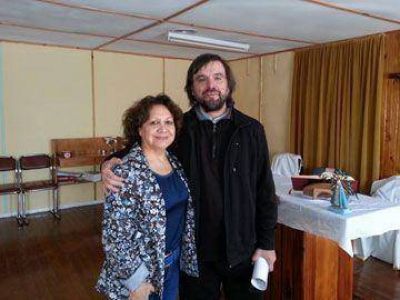 G�mez se reuni� con el padre Pepe