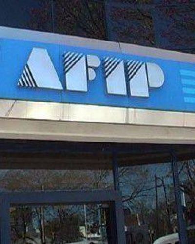 �Facturas ap�crifas por 200 millones de pesos?