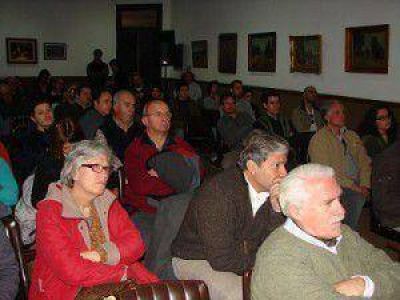 Realizaron jornada de olivicultura‏ en la Casa de la Cultura