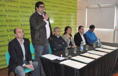 Casi 200 empleados municipales fueron recategorizados