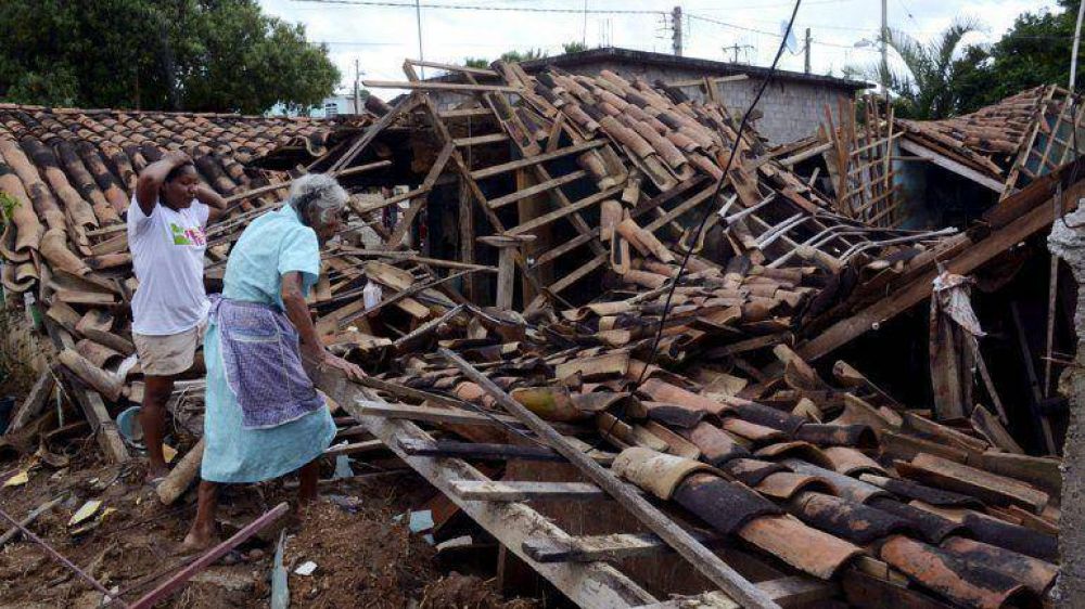 Ingrid y Manuel dejaron al menos 123 muertos y 63 desaparecidos