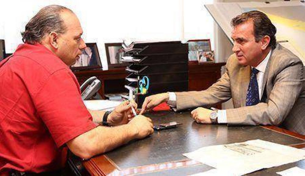 P�rez acord� el env�o de una compactadora de veh�culos para Mendoza