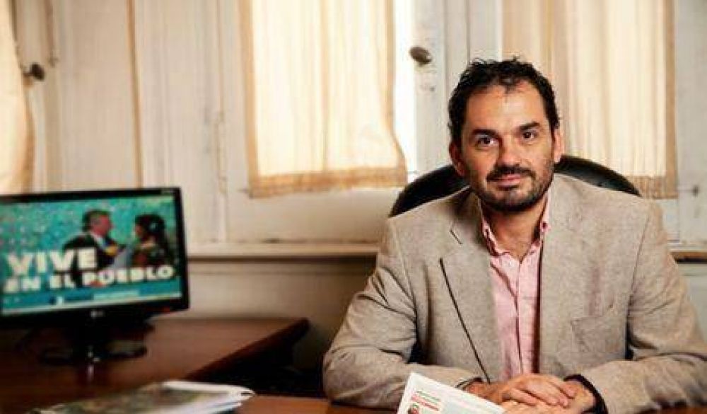 "Macri arm� una licitaci�n a medida de Clar�n"