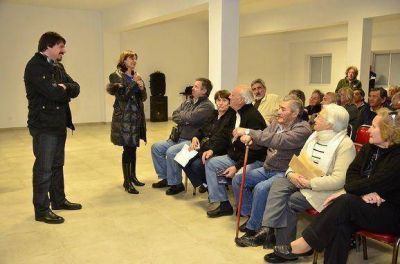 San Fernando: Entregaron subsidios a 23 Centros de Jubilados de San Fernando