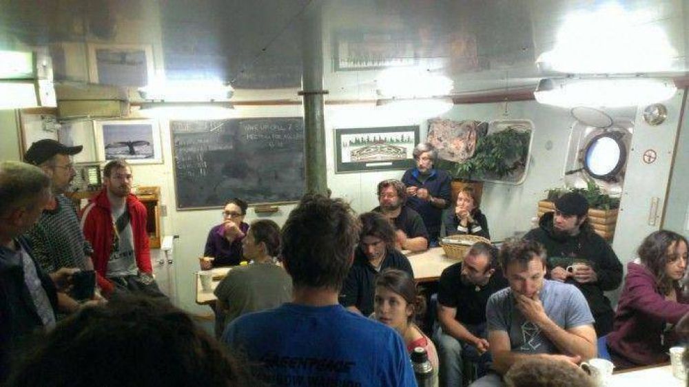 Todav�a no se conocen los cargos contra los activistas de Greenpeace