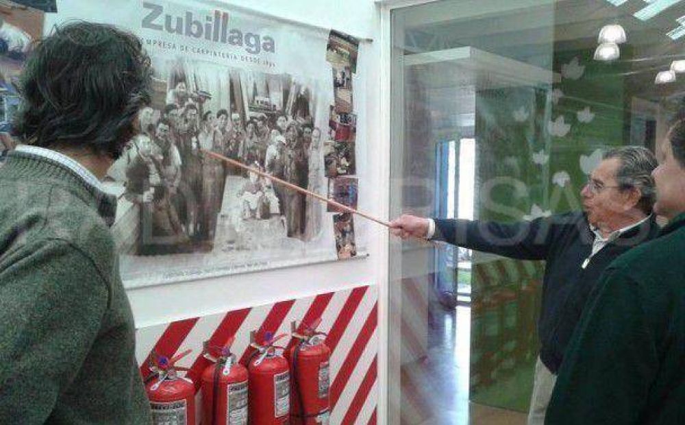 Autoridades municipales recorrieron la carpinter�a m�s antigua de la ciudad