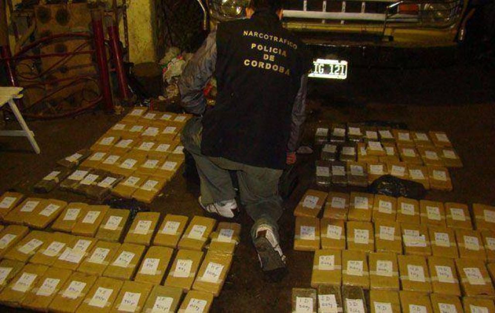 Alfalfa por marihuana: detuvieron al jefe de Drogas