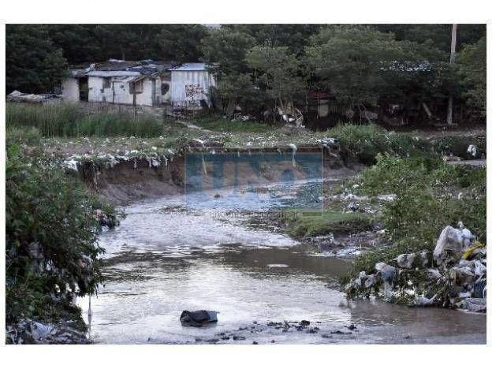 Cooperativa encarar� operativo de limpieza en el arroyo Anto�ico
