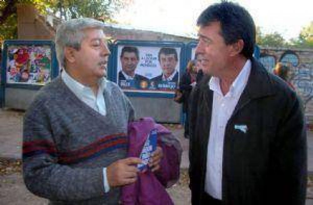Jaque lleva el acto del 25 de Mayo a los municipios de Bermejo y F�lix