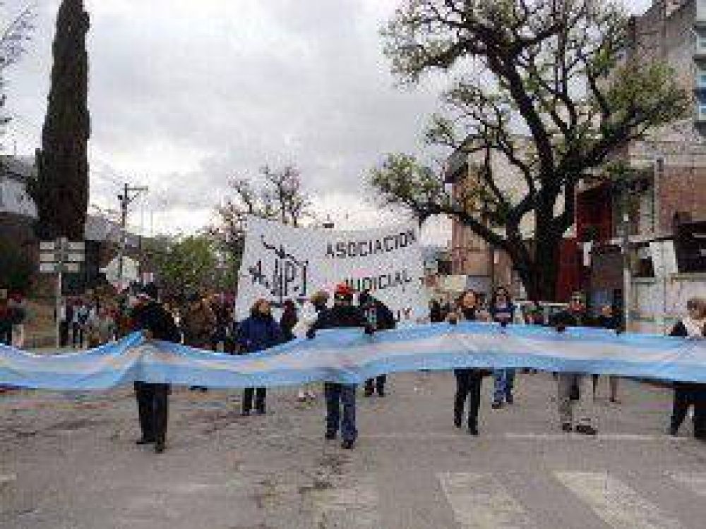 Judiciales de Jujuy aseguran que desde el Poder Ejecutivo y el Judicial �nos han subestimado�