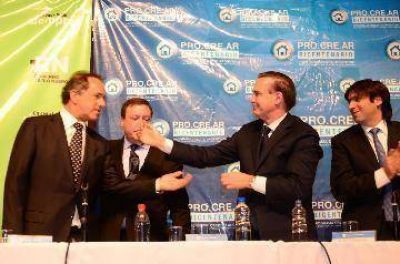 Pichetto quiere "marcar rumbos" con Scioli y CFK