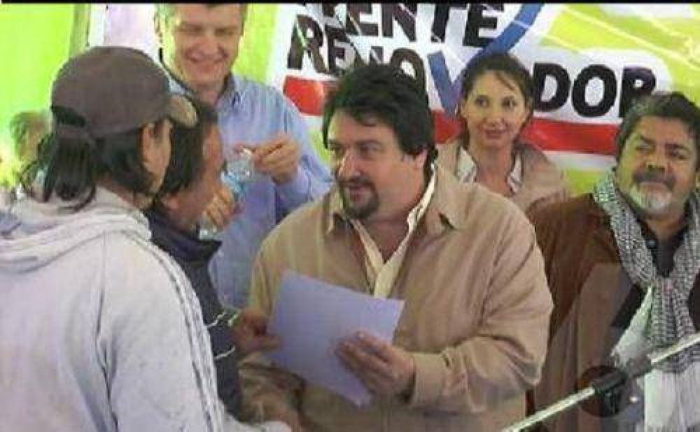 Closs: Misiones es la provincia del norte argentino que m�s trabajadores de la construcci�n tiene en "blanco" y la que m�s viviendas construye