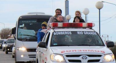 Emotivo recibimiento a la campeona Rosita Alvarado