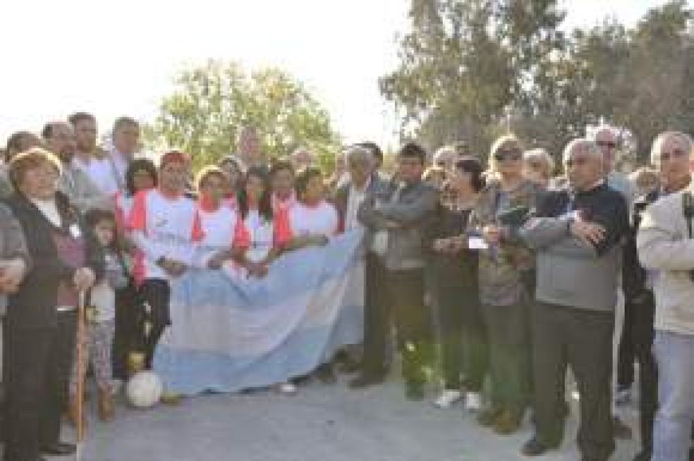 Inauguraron Polideportivo del Barrio Obrero Rawson